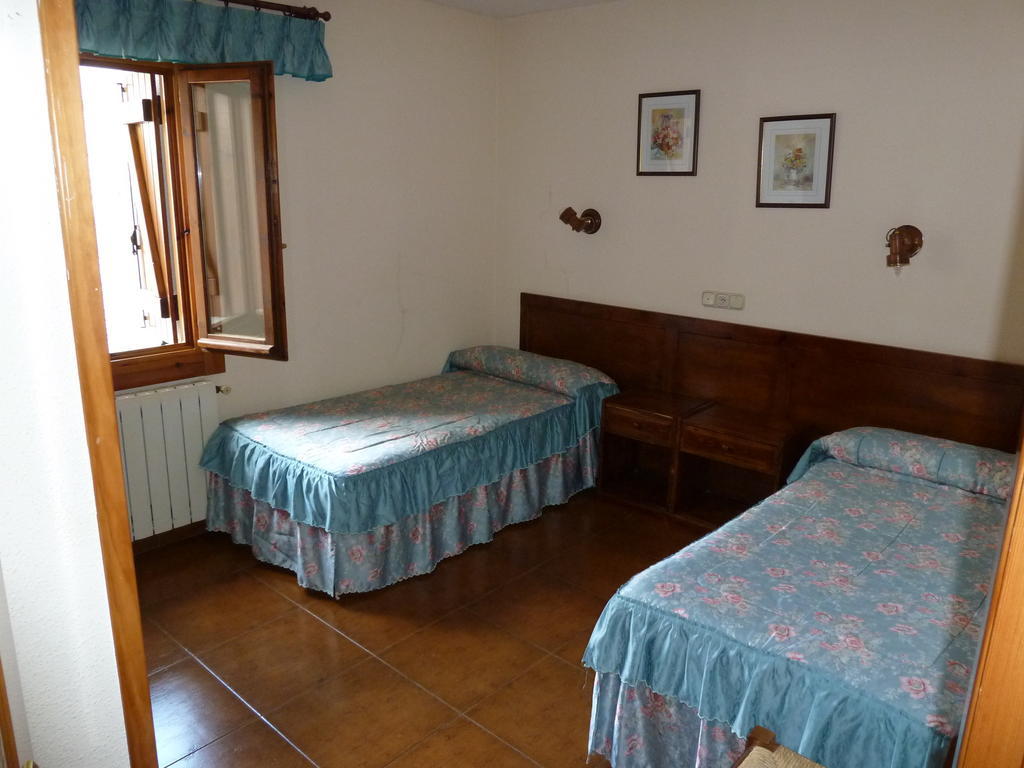 Apartahotel Faure Sallent De Gallego Phòng bức ảnh