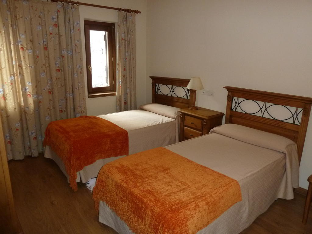 Apartahotel Faure Sallent De Gallego Phòng bức ảnh