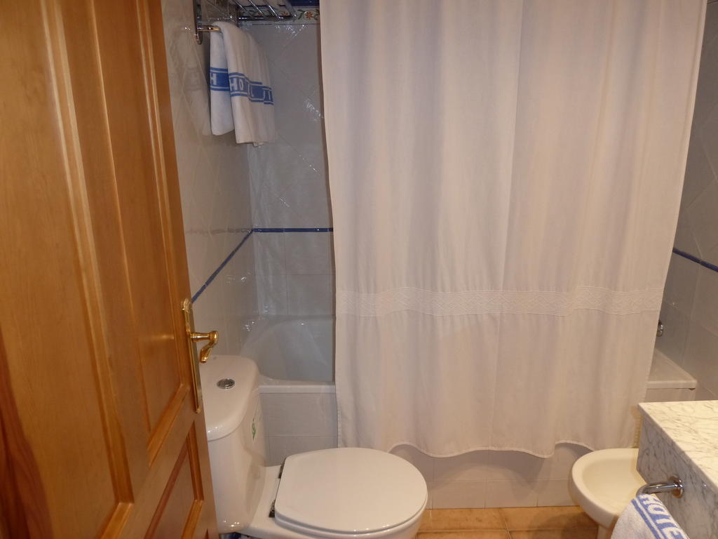 Apartahotel Faure Sallent De Gallego Phòng bức ảnh